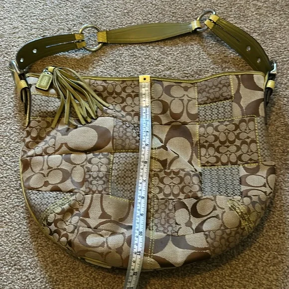 Vintage Coach Exotics Collection Lime green trim zipper closure Hobo bag - Picture 8 of 11